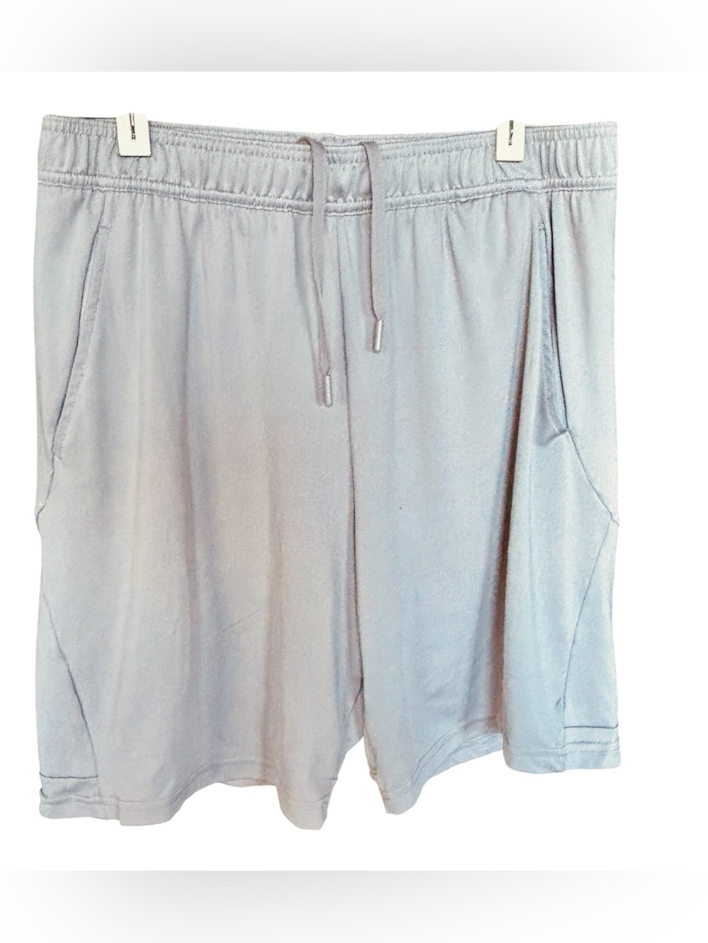 Men's All in Motion lightweight training shorts with side pockets size medium